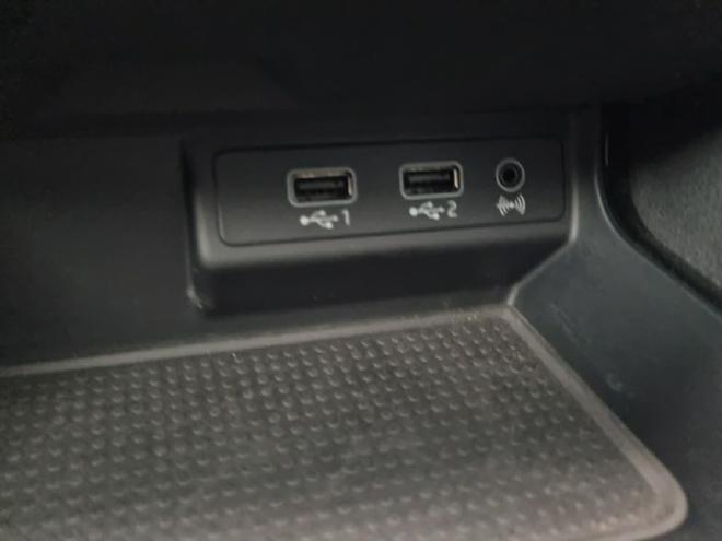 Car gallery image