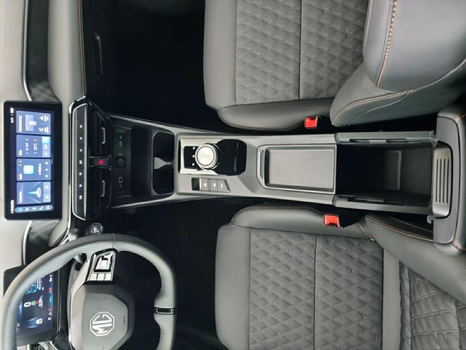 Car gallery image