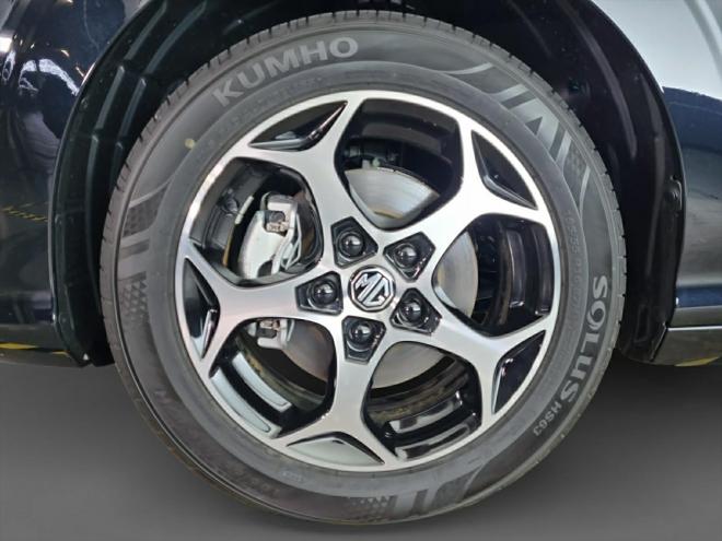 Car gallery image