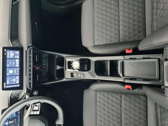 Car gallery image