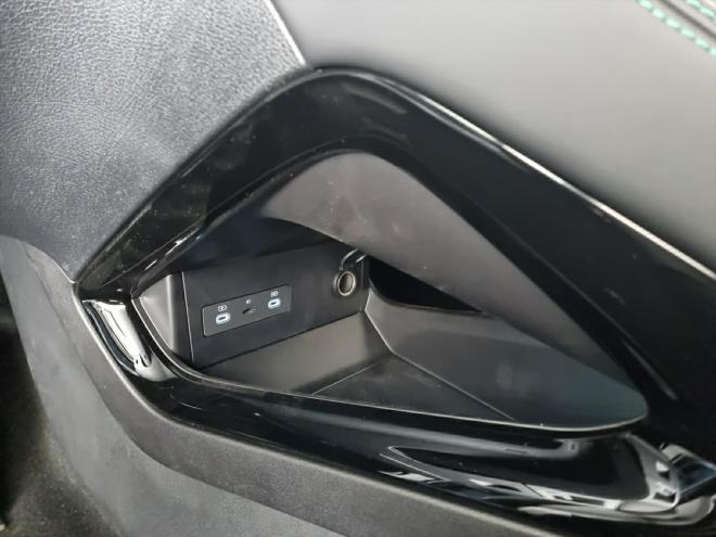 Car gallery image