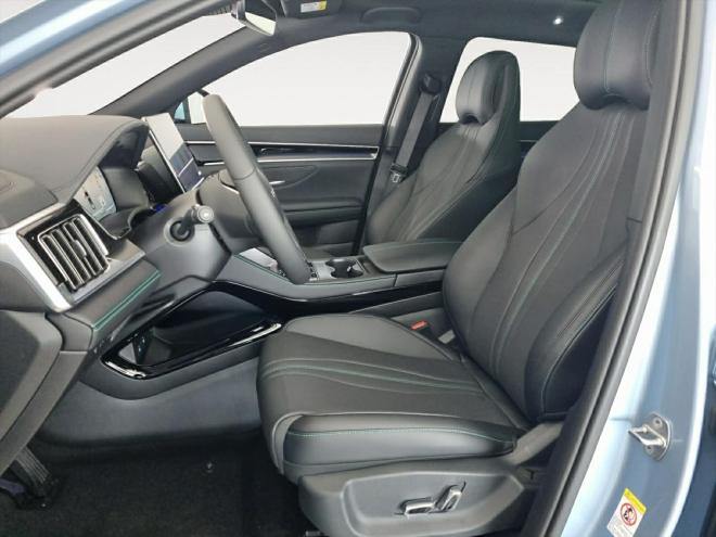 Car gallery image