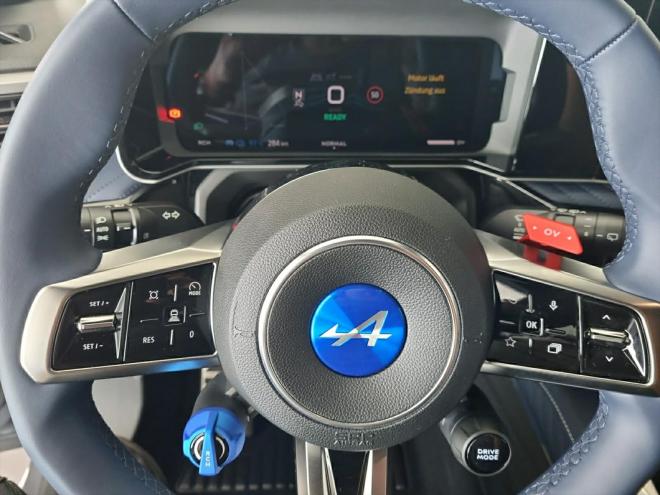 Car gallery image