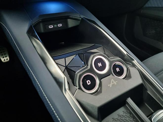 Car gallery image