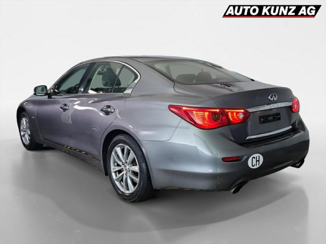 Car gallery image