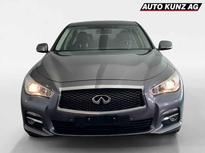 Car gallery image