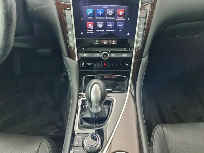 Car gallery image