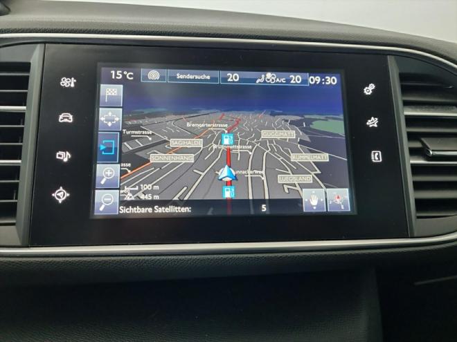 Car gallery image