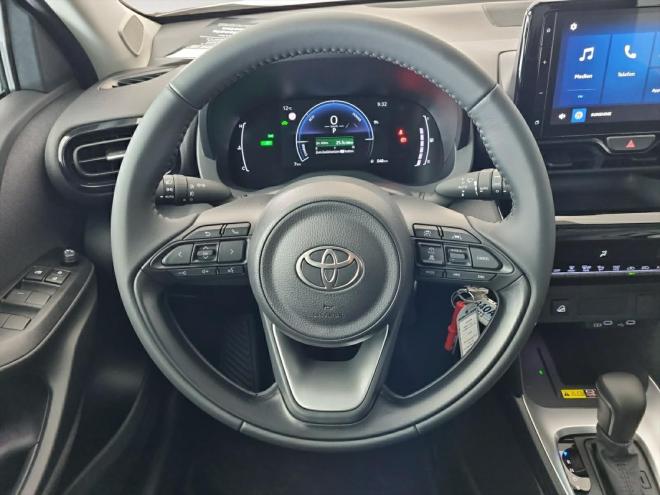 Car gallery image