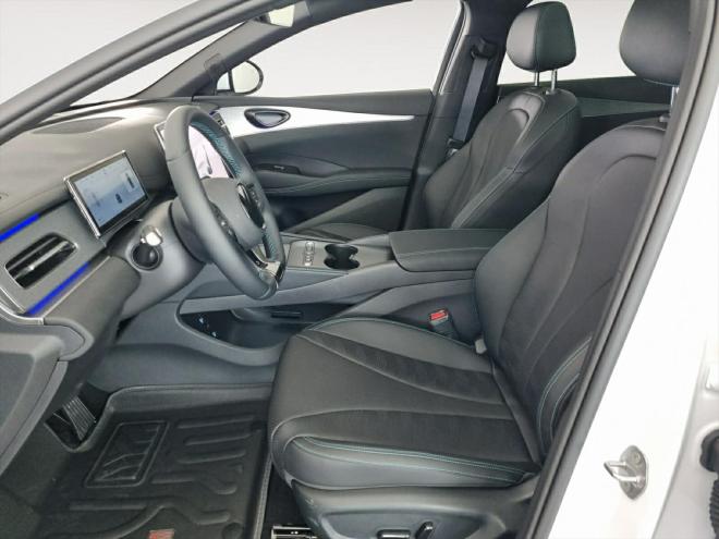 Car gallery image