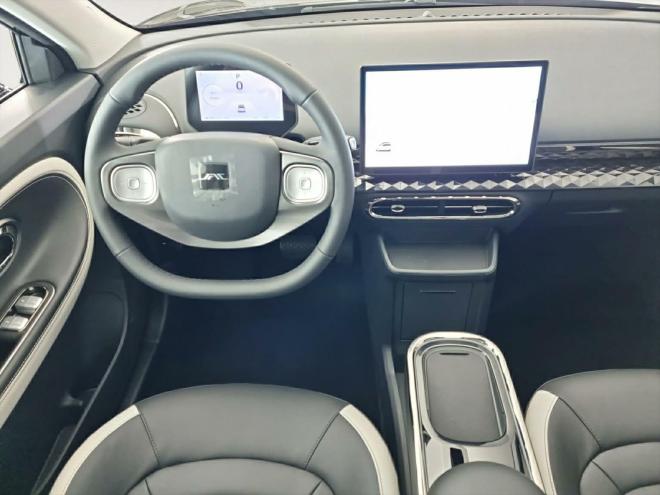 Car gallery image