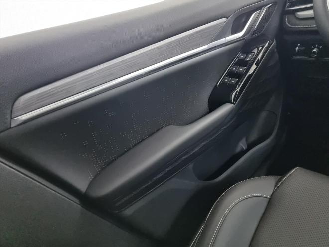 Car gallery image