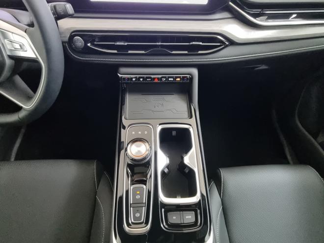 Car gallery image