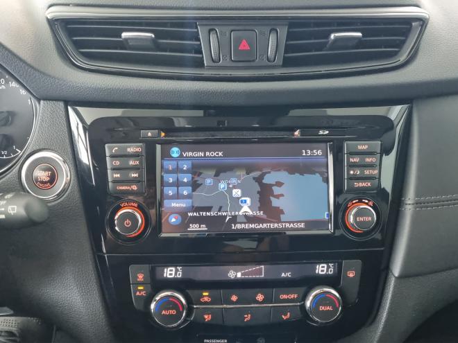 Car gallery image