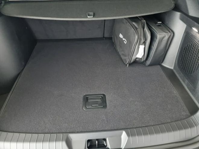 Car gallery image