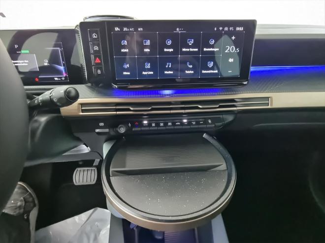 Car gallery image