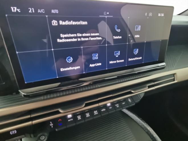 Car gallery image