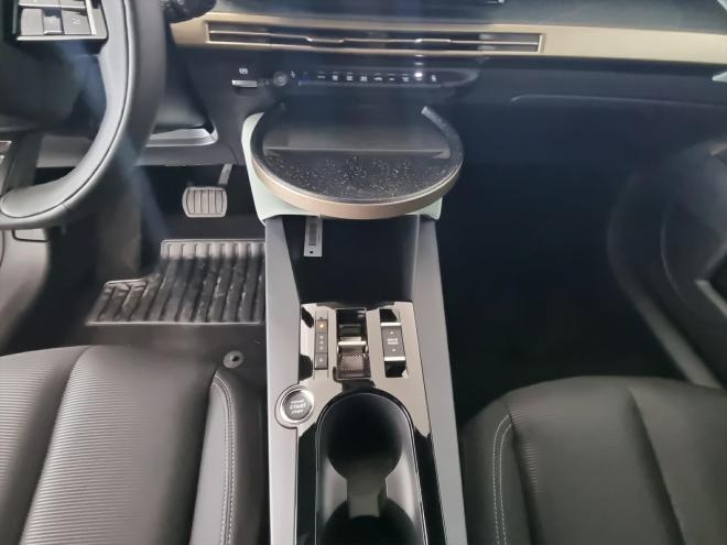 Car gallery image