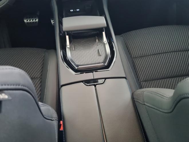 Car gallery image