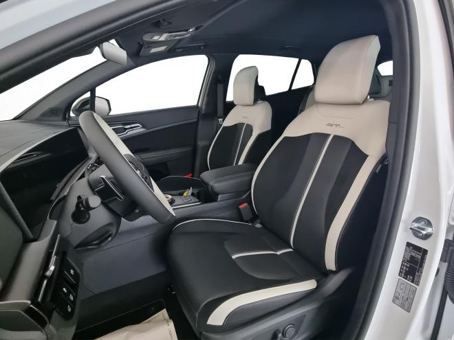 Car gallery image
