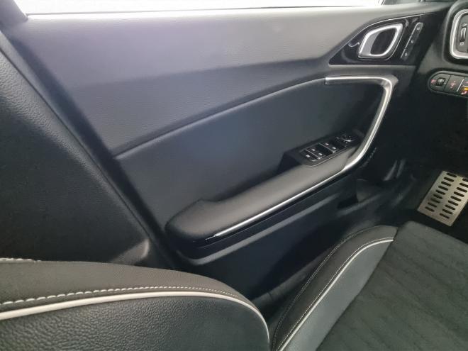 Car gallery image