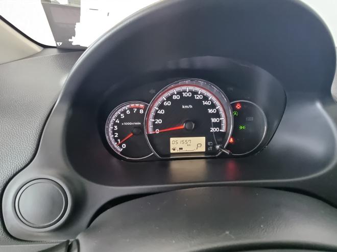 Car gallery image