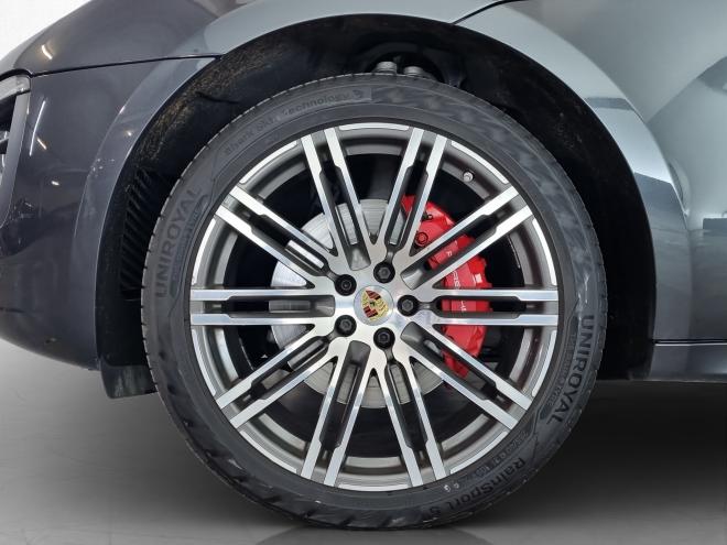 Car gallery image