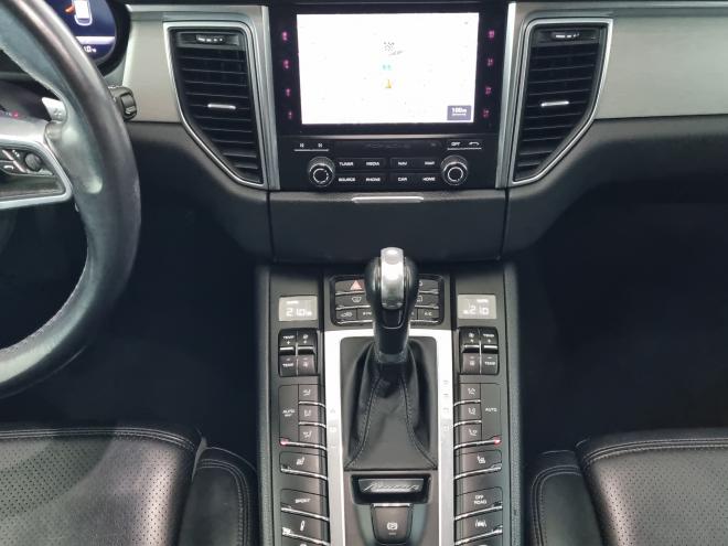 Car gallery image