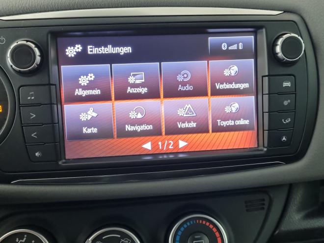 Car gallery image