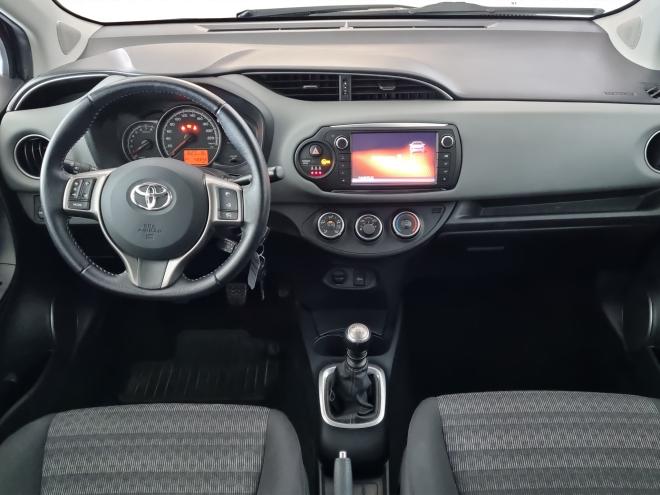 Car gallery image