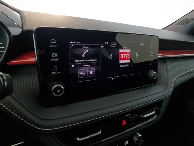 Car gallery image
