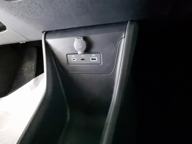 Car gallery image