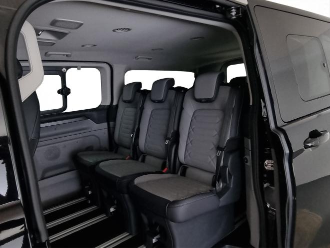 Car gallery image