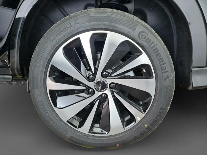 Car gallery image