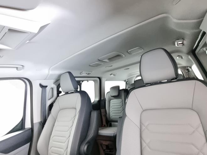Car gallery image