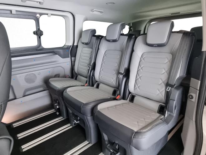 Car gallery image