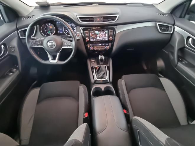 Car gallery image