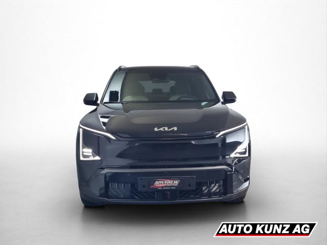 Car gallery image