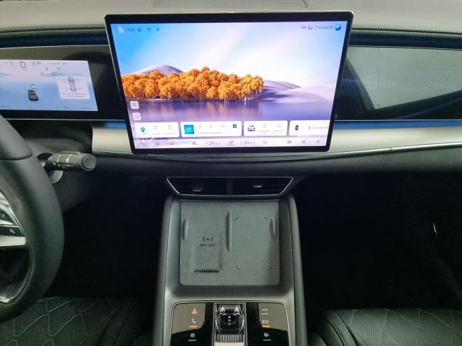 Car gallery image
