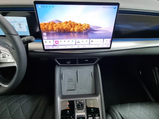 Car gallery image