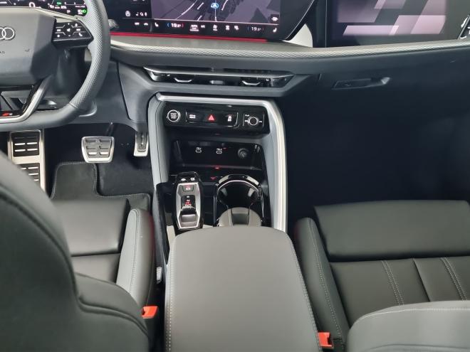 Car gallery image