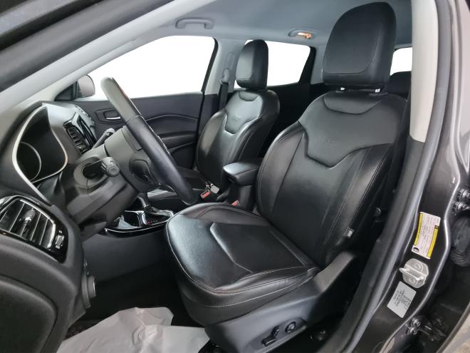 Car gallery image