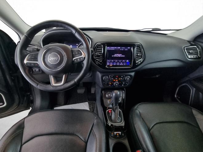 Car gallery image