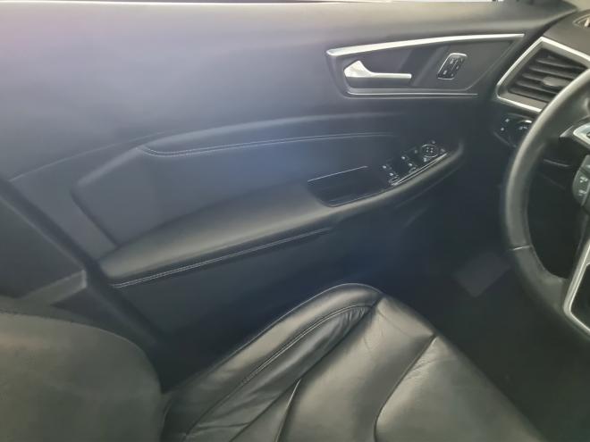 Car gallery image