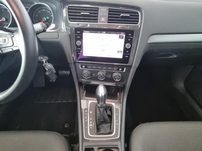 Car gallery image