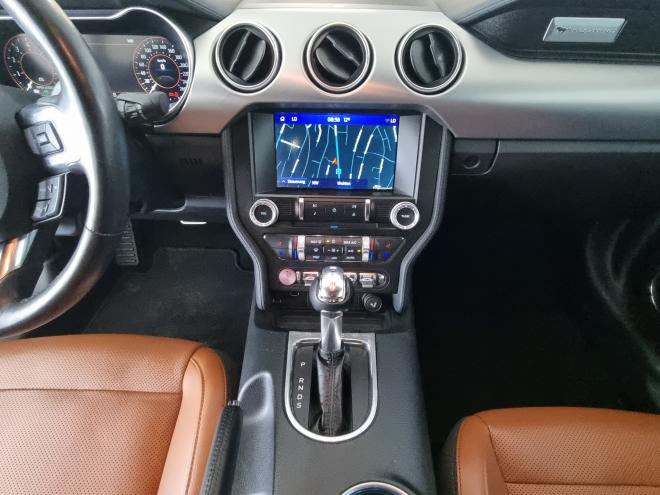 Car gallery image
