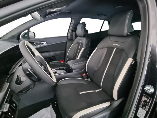 Car gallery image