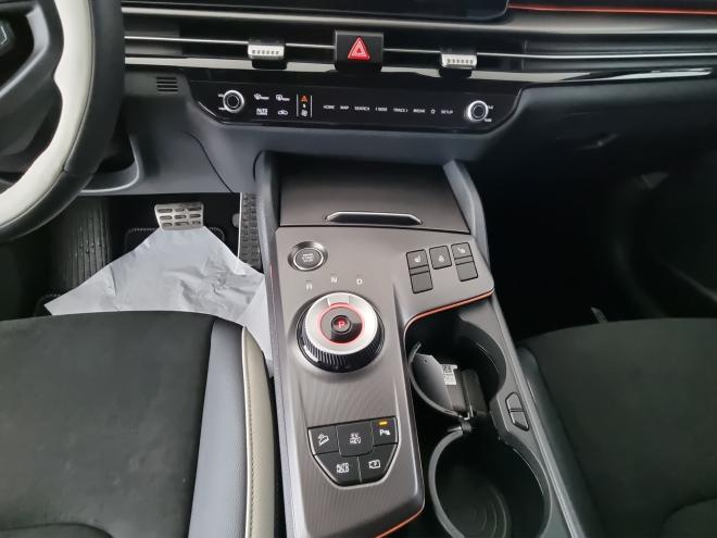 Car gallery image