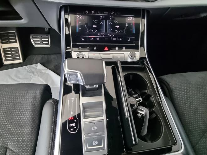 Car gallery image