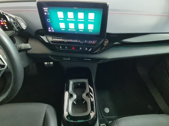 Car gallery image